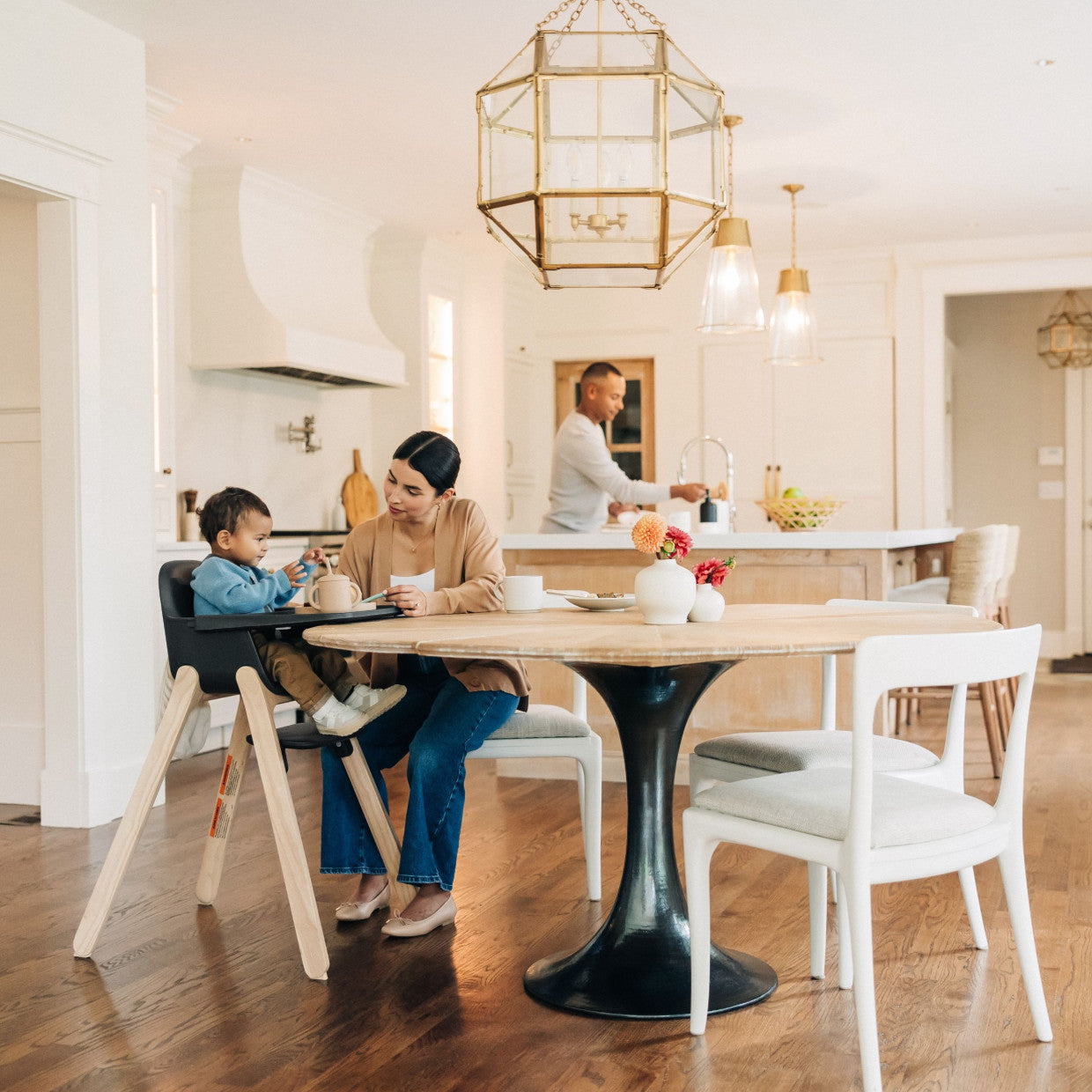Uppababy Ciro Highchair at the table