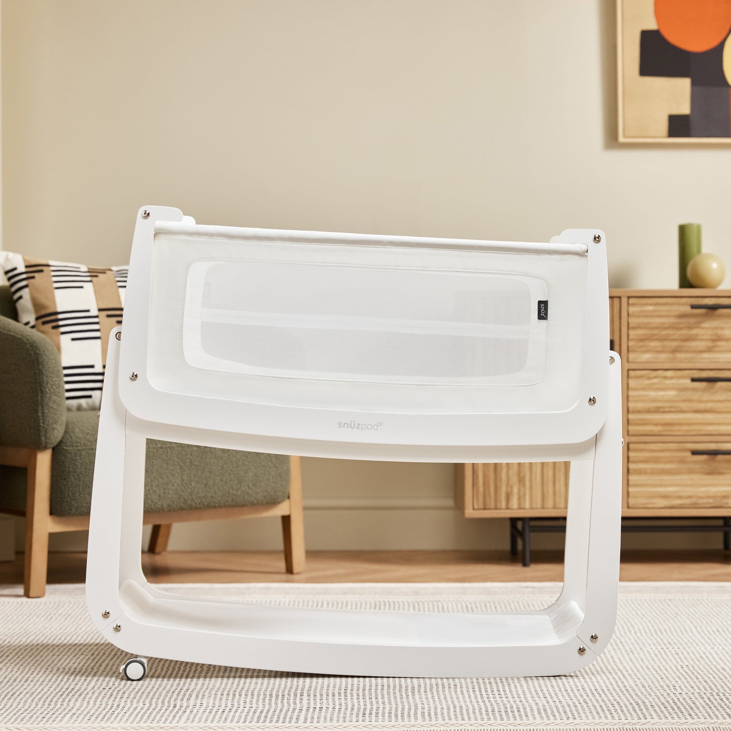 SnuzPod5 Bedside Crib White