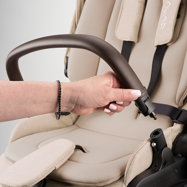 Nuna SWIV Stroller bumper bar