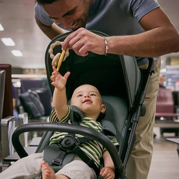 Peg Perego Volo Travel Stroller with Parent and Baby