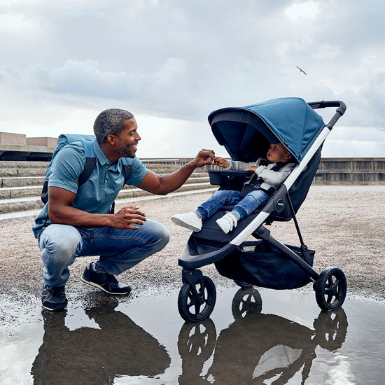 Thule Spring Stroller Ouside