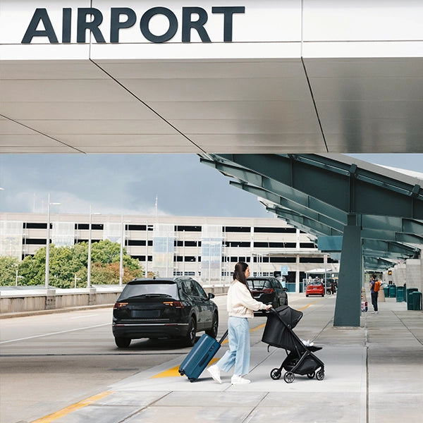 UPPAbaby Minu V3 Lifestyle Airport