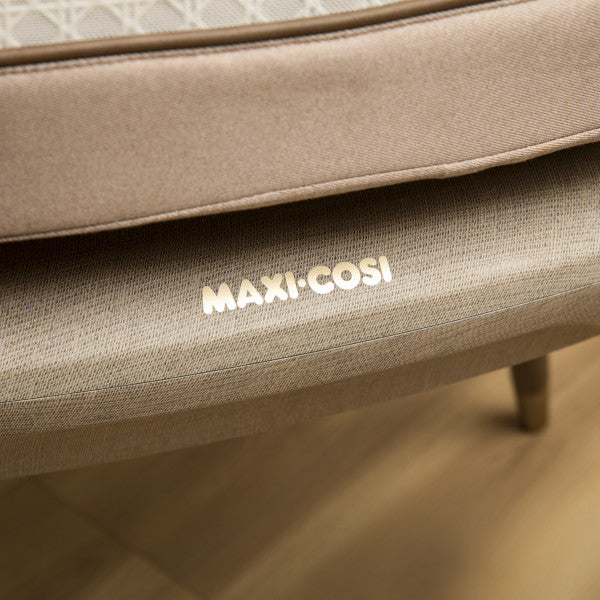 Maxi-Cosi Starling Smart Bassinet with cry assist