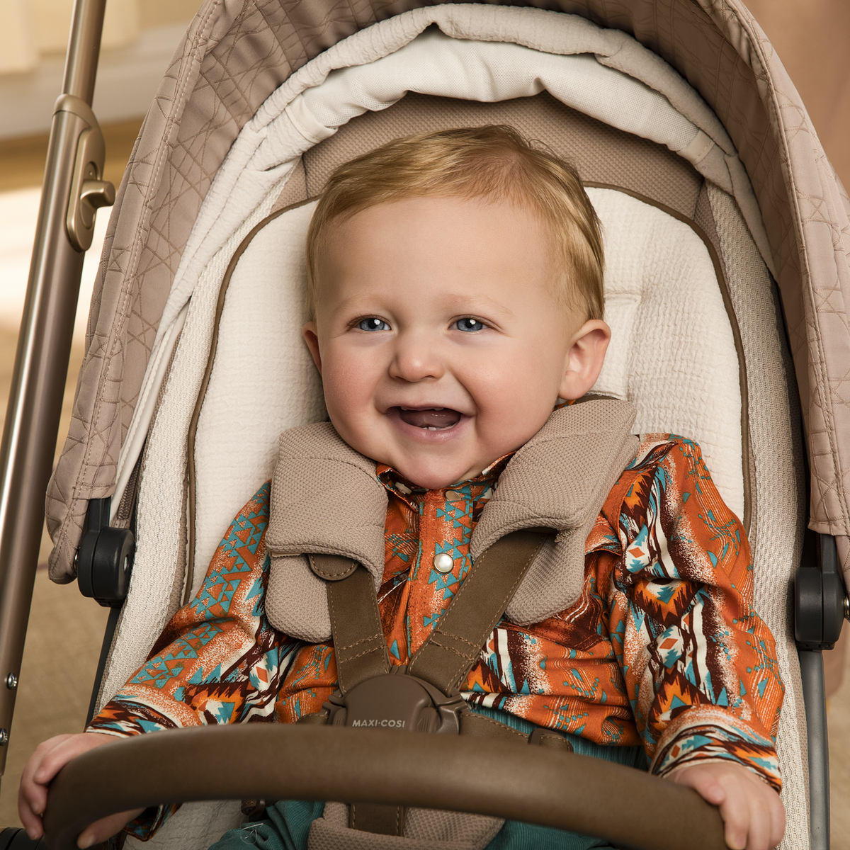 Maxi-Cosi Tana + Peri + Bassinet Bundle - Kindred