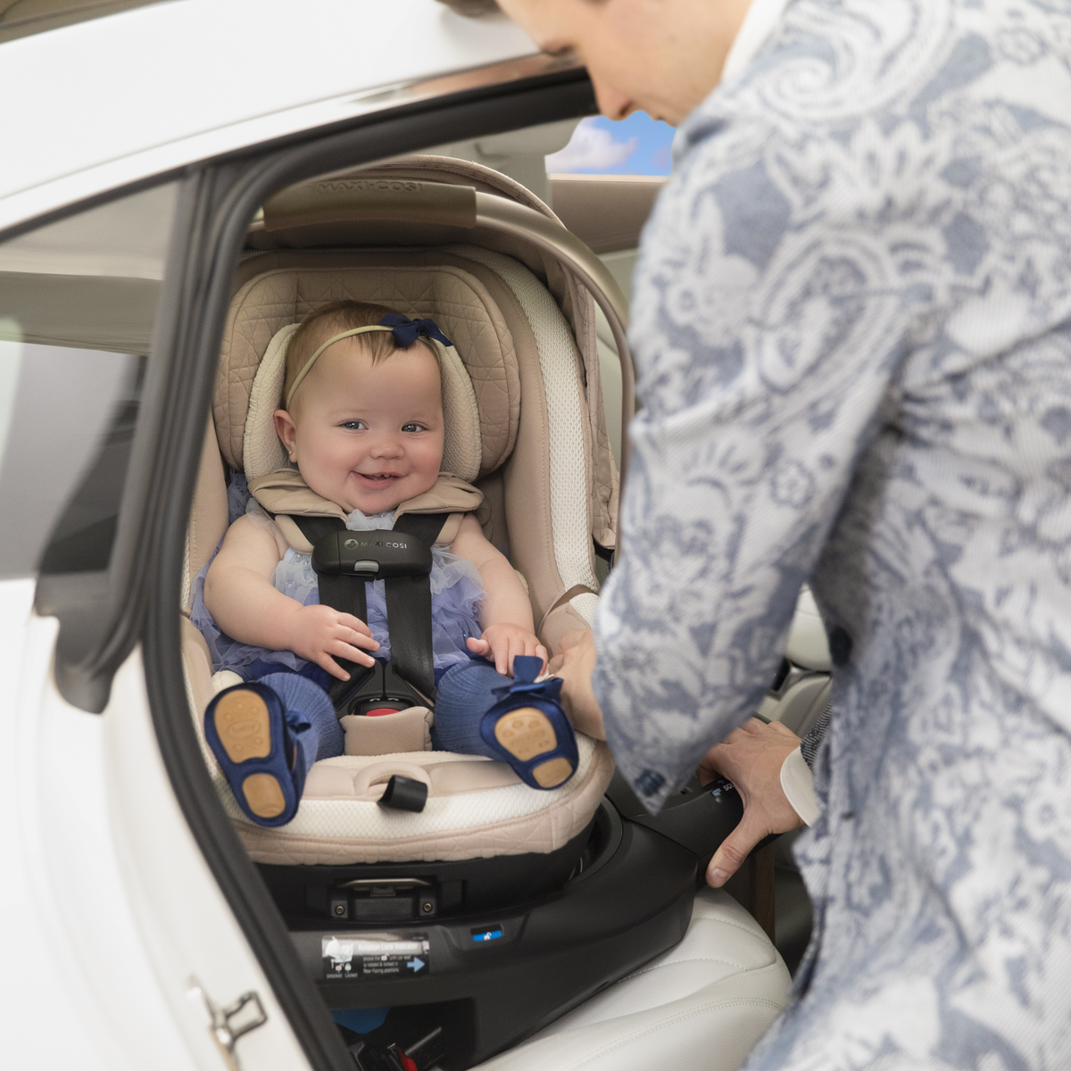 Maxi-Cosi Tana + Peri + Bassinet Bundle - Kindred