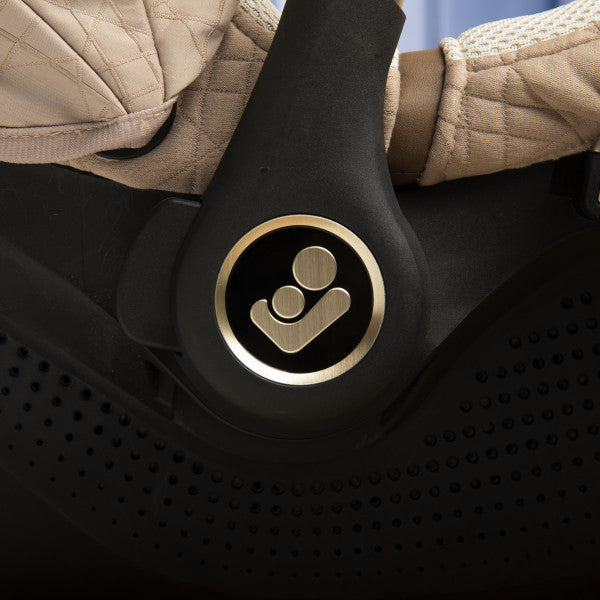 Maxi-Cosi Infant Car Seat images and features