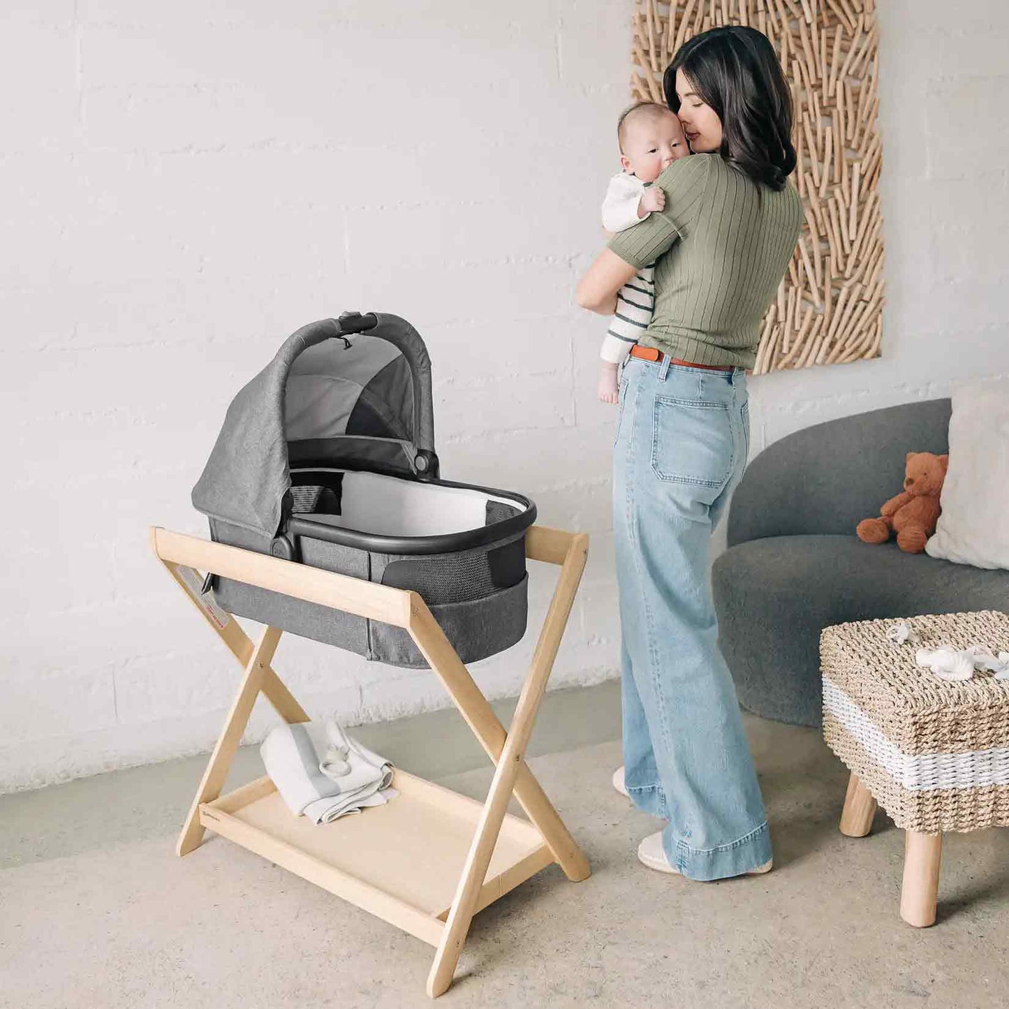 uppababy bassinet stand 2015 Bassinet Stand (Countries: NA, Styles: White)