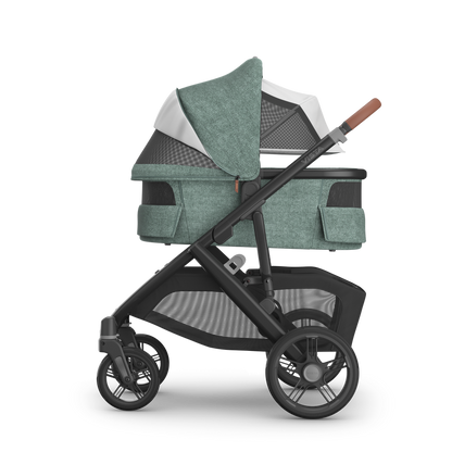 Uppababy Vista V3 Double Stroller + V2+ rumble seat + Bassinet