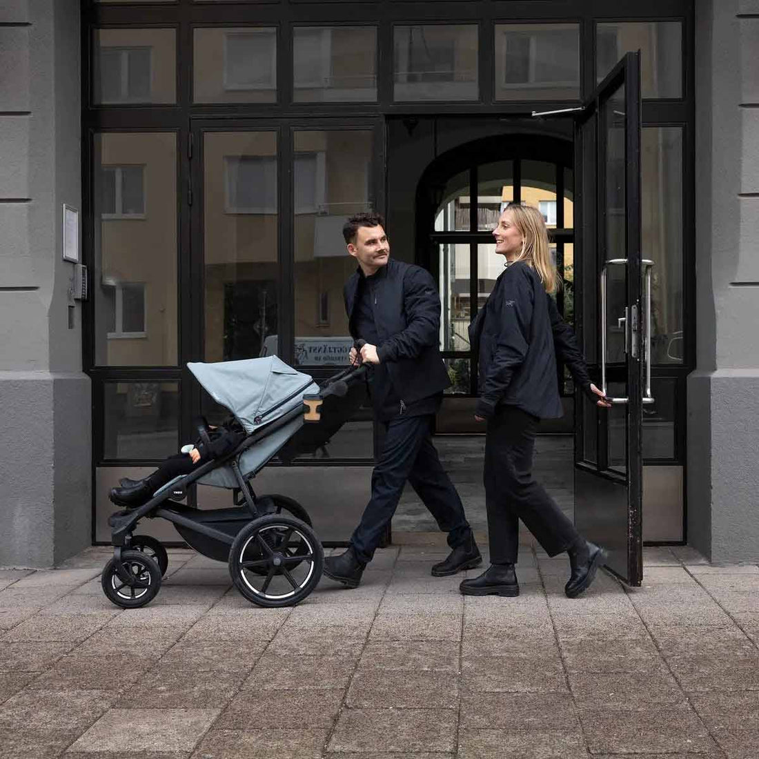 Family adventure companion THULE Urban Glide 4-Wheel