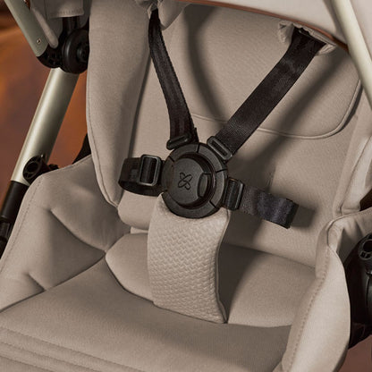 Silver Cross Reef 2 Stroller magnetic buckle 