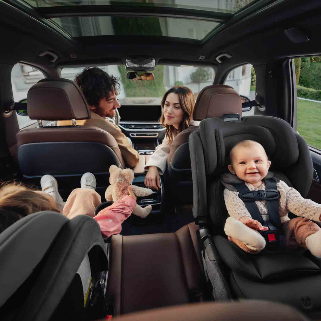 Romer Veni Convertible Car Seat, Two-Stage Car Seat with Slim 17” Design and SecureLoc -  Peppercorn