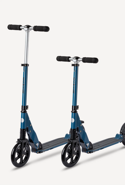 
Micro Kickboard - Suspension Scooter