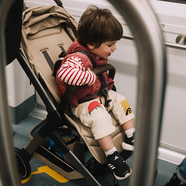 Joolz Hub² Compact Stroller Lifestyle in Public Transit