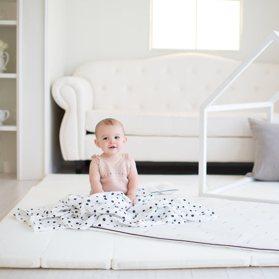 Innobaby Dono&Dono Light Muslin Cuddle Blanket - Black Etoile-3