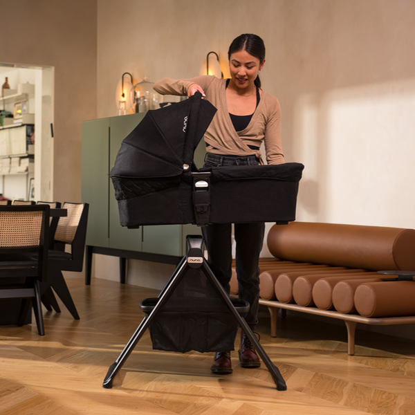 Best-selling Nuna MIXX Bassinet wih Stand