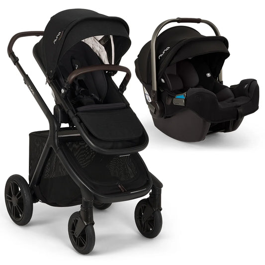 [Caviar] Black stroller and car seat set on a white background