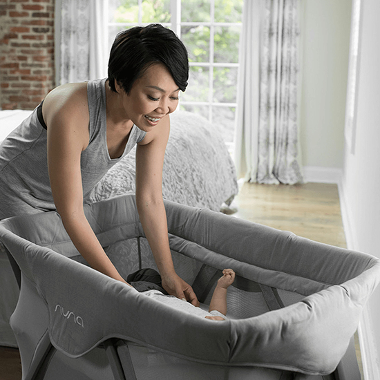 Nuna Cove Aire Go is parent-friendly.