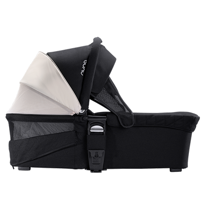 Parent favorite Nuna MIXX Bassinet wih Stand