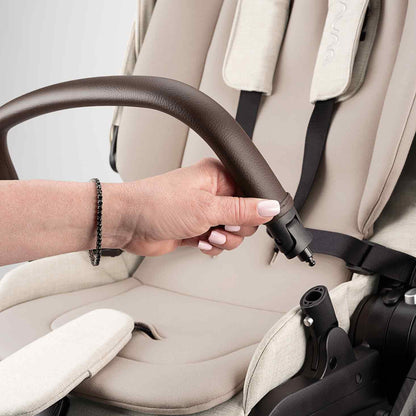 Nuna Swiv 360 turning stroller