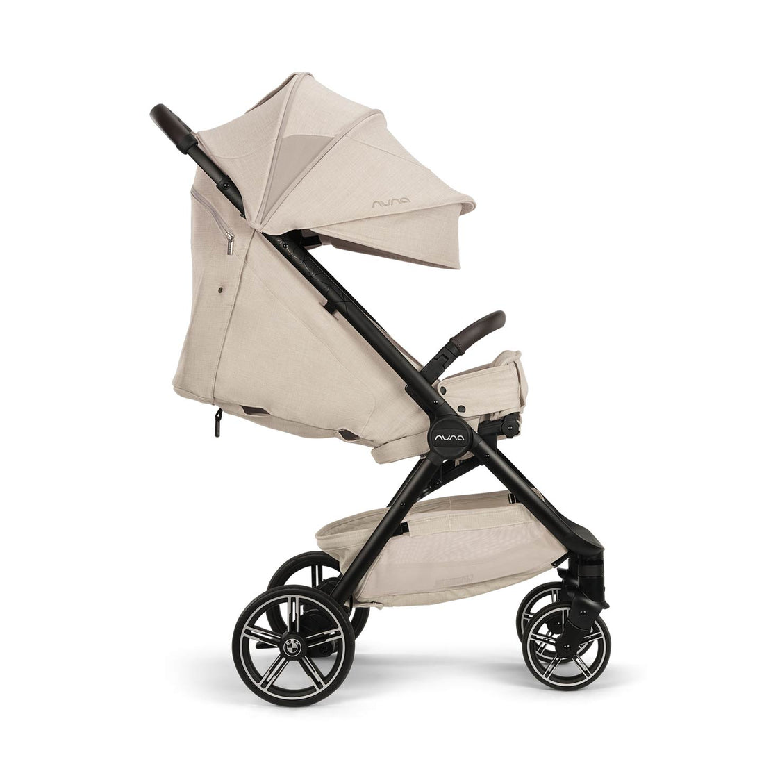 BMW x Nuna TRVL lx Stroller recline 