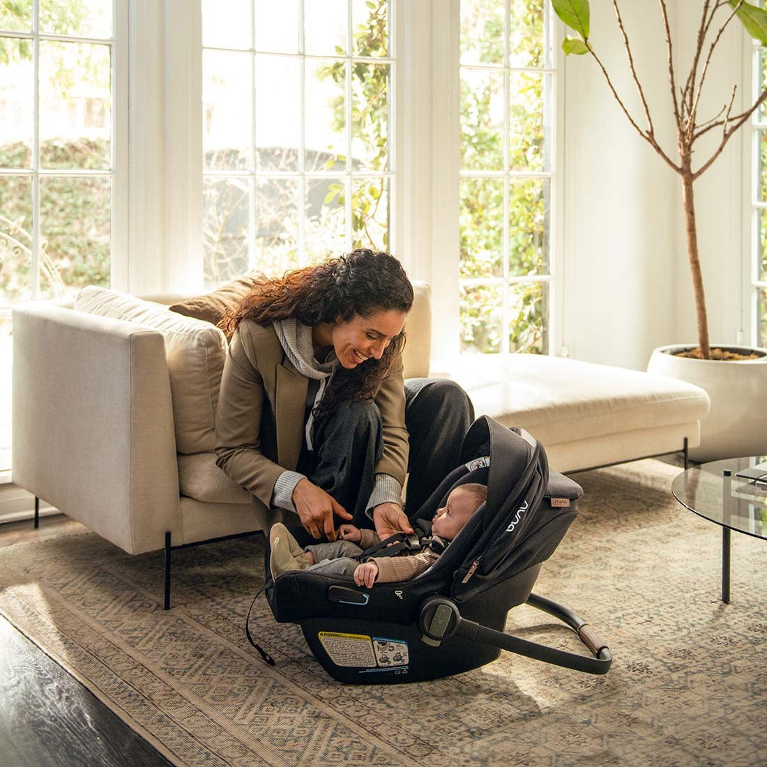 NEW Nuna pipa aire rx car seat 