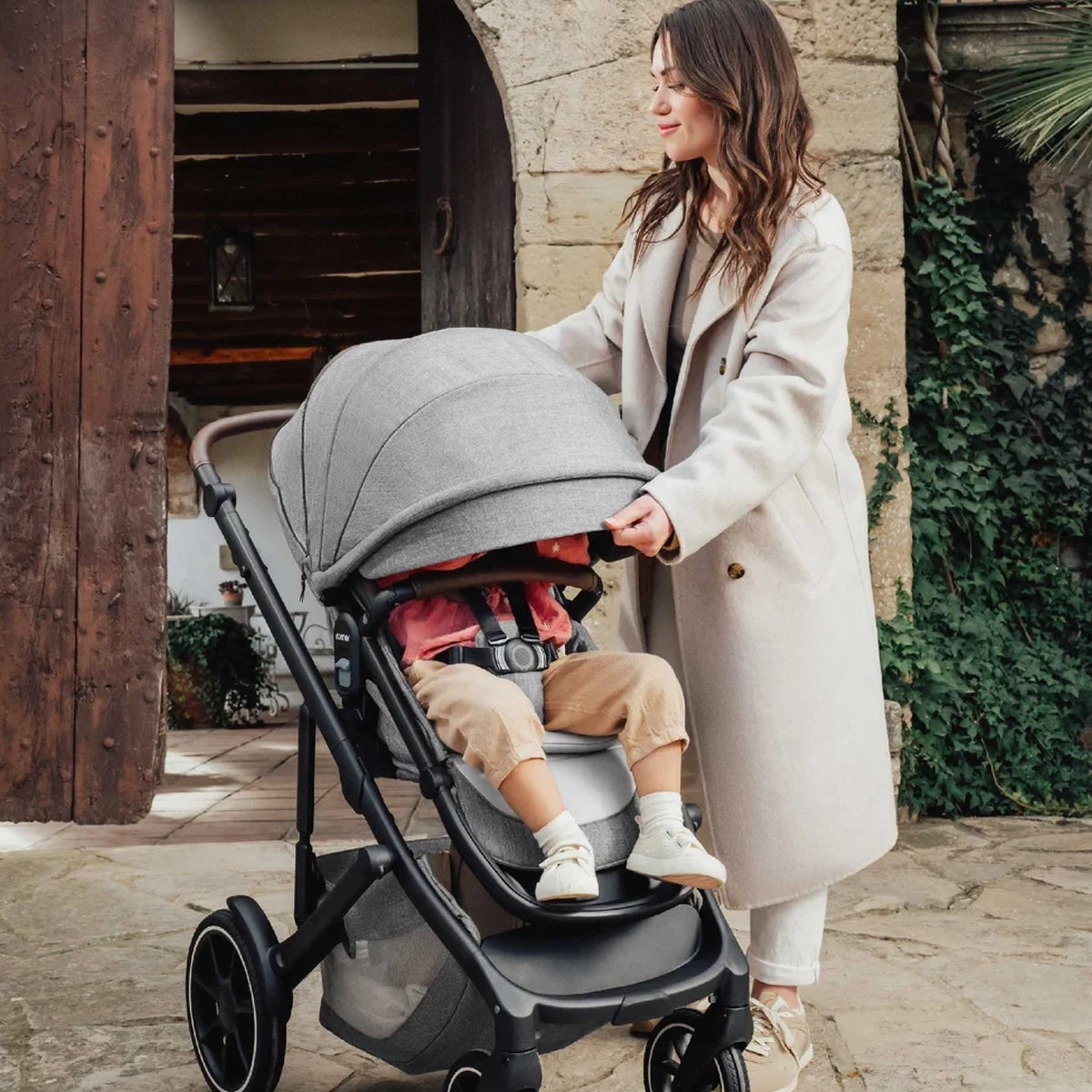 Romer Tura Stroller + Sera Bassinet