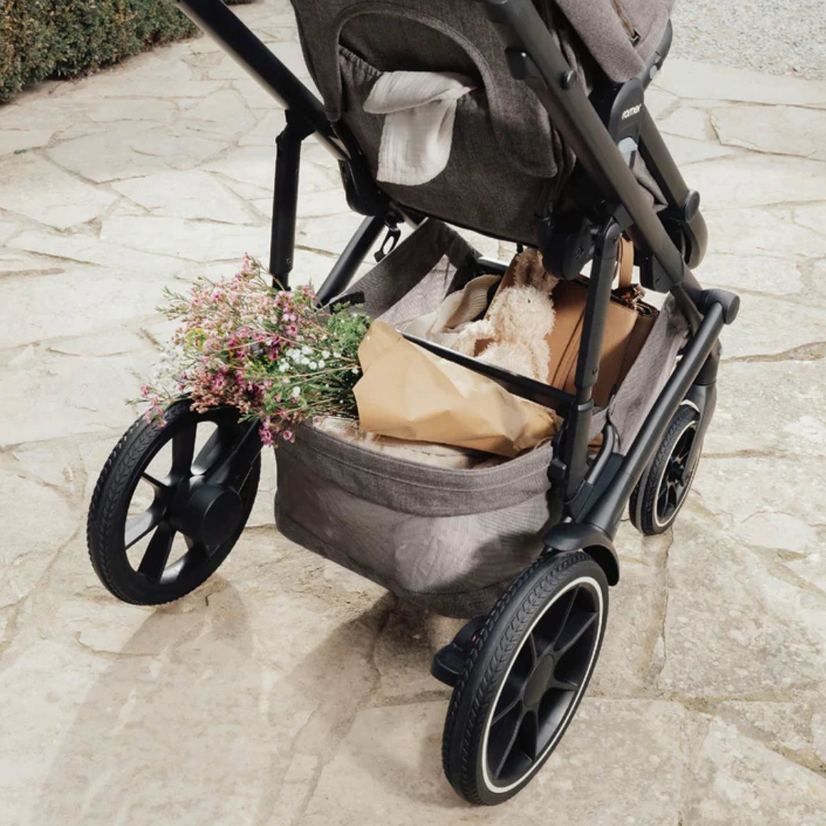 Romer Tura Stroller + Sera Bassinet