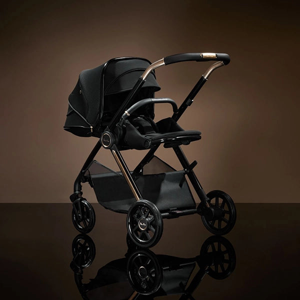Silver Cross Reef 2 Stroller in Special Edition Espresso Reversible Seat Parent Lie Flat Position Quarter Turn