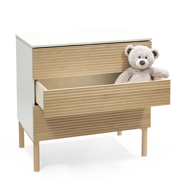 Stokke Sleepi Dresser ships for free