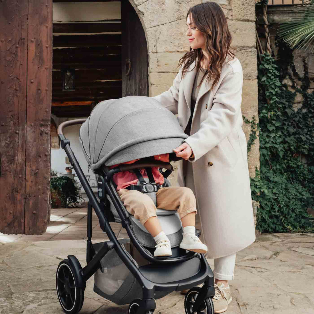 Romer Tura Stroller, Portable Toddler and Baby Stroller - Pearl
