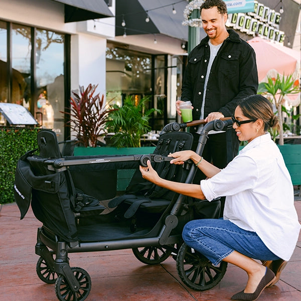 Wonderfold L4 Quad Stroller Wagon in Black Lifestyle Break Down of Wagon