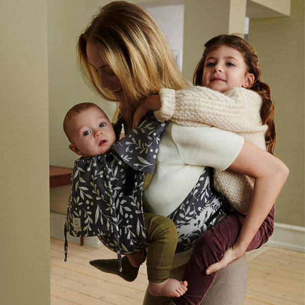Stokke Limas Baby Carrier Flex includes manufacturers warranty.