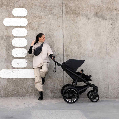 Thule Urban Glide 4-Wheel Newborn Bundle