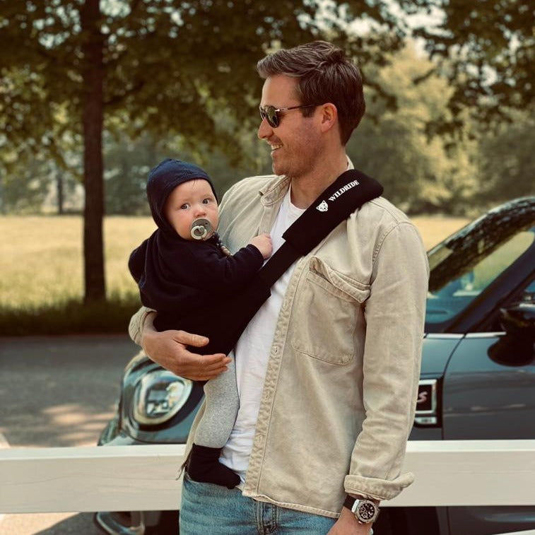Wildride Toddler Carrier – Black | Ergonomic Hip Carrier – Kidsland