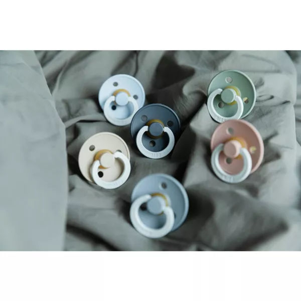 Bibs 2 Pack Stage 1 Glow Pacifier features 