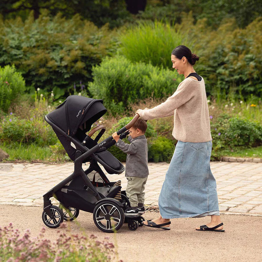 Nuna Demi next Pipa urbn Travel system
