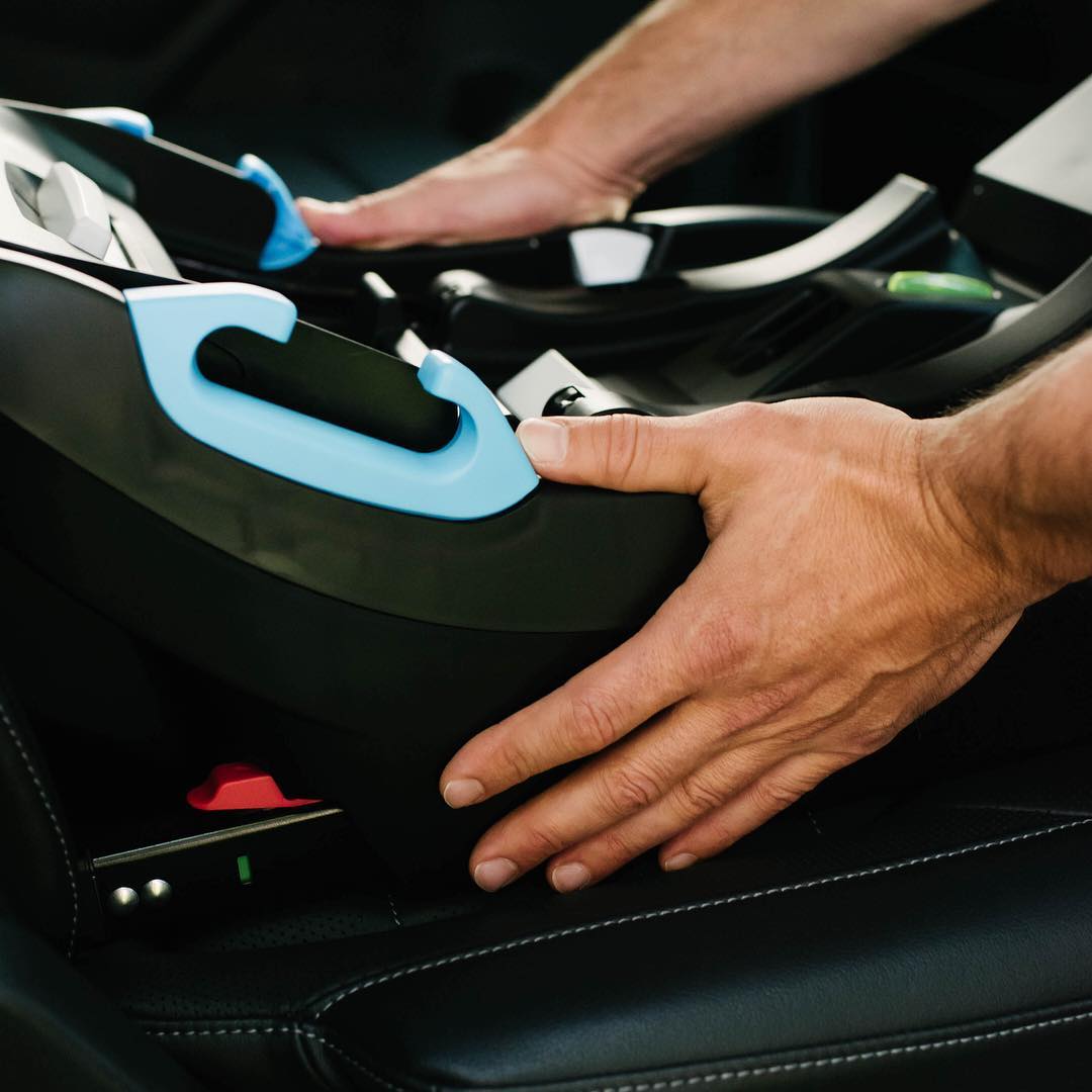 installing the the Clek Liing car seat, shop Kidsland