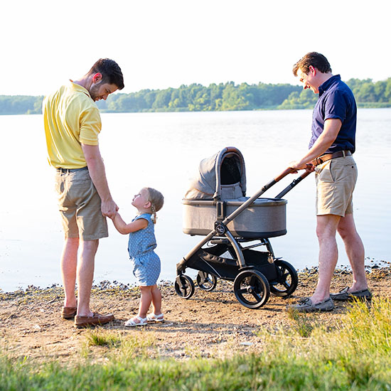 a family with the Peg Perego Agio Z4 stroller, Kidsland